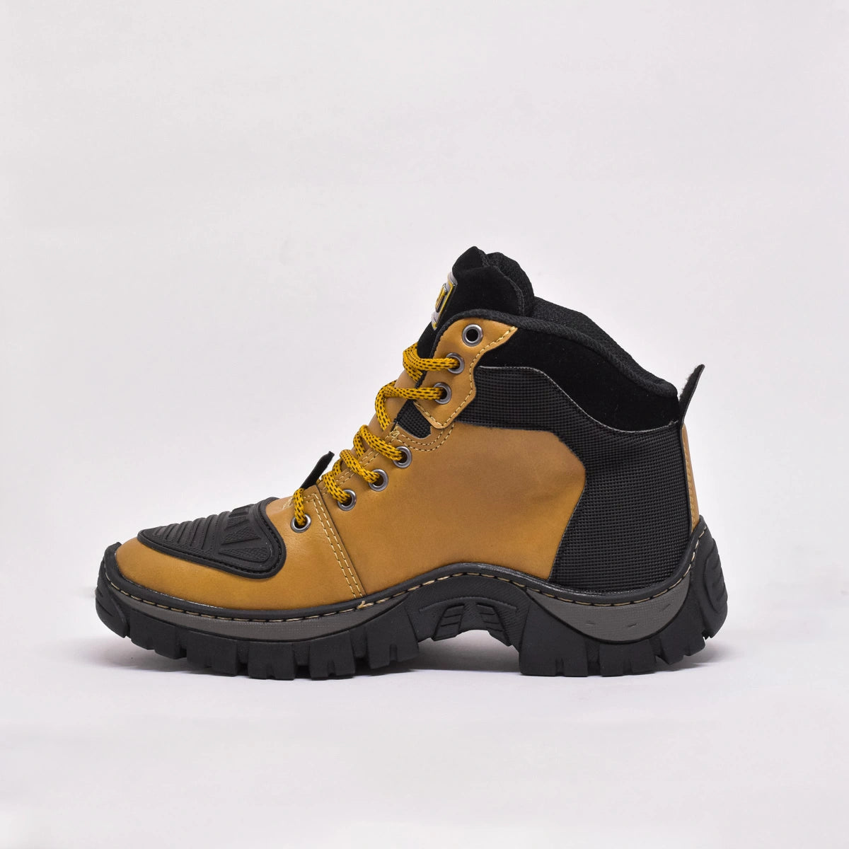 Bota Masculina Adventure Cano Médio | UnicStep