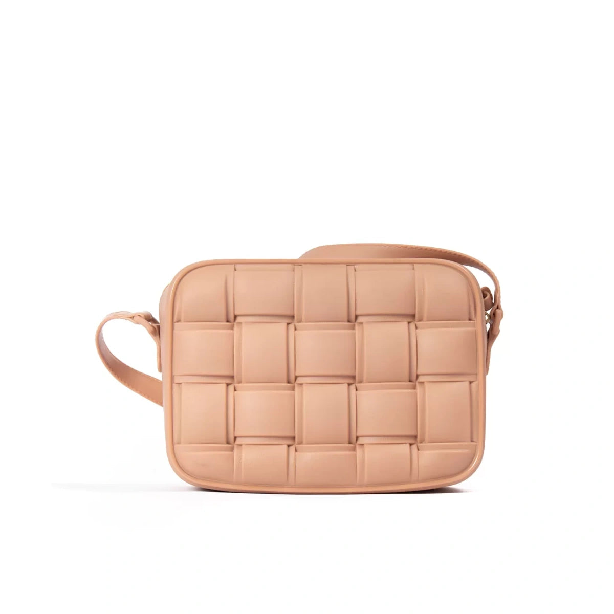 Bolsa Moleca Trançada – Sofisticação e Leveza no Estilo Transversal
