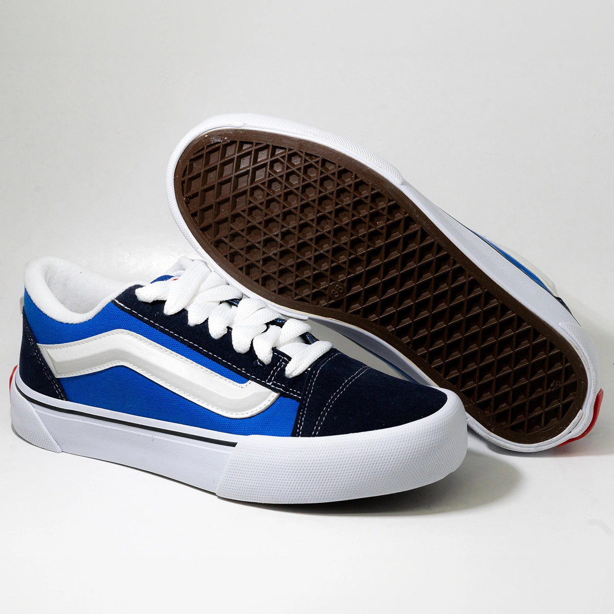 Tênis Knu Skool Style – Chunky, Urbano e Confortável