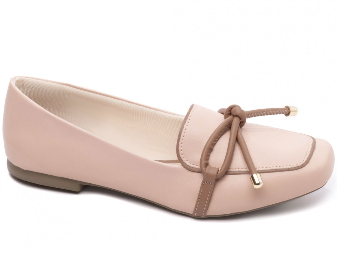 Mocassim Feminino Rasteiro – Conforto, Estilo e Elegância em Cada Passo