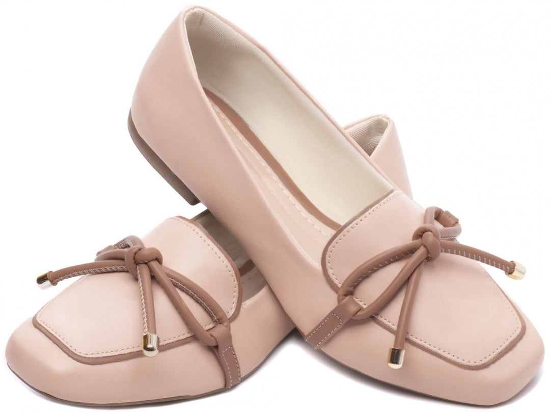 Mocassim Feminino Rasteiro – Conforto, Estilo e Elegância em Cada Passo