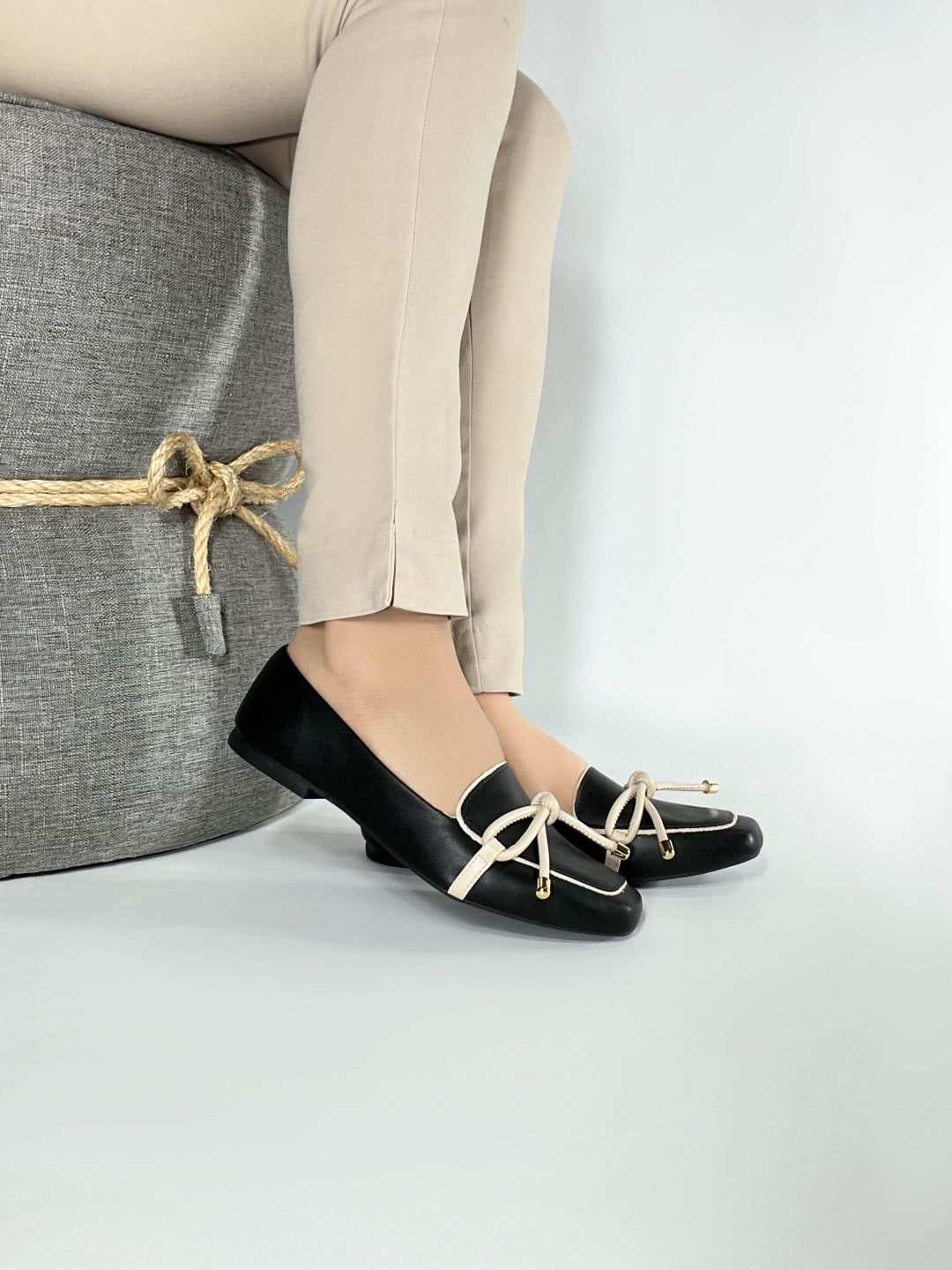 Mocassim Feminino Rasteiro – Conforto, Estilo e Elegância em Cada Passo