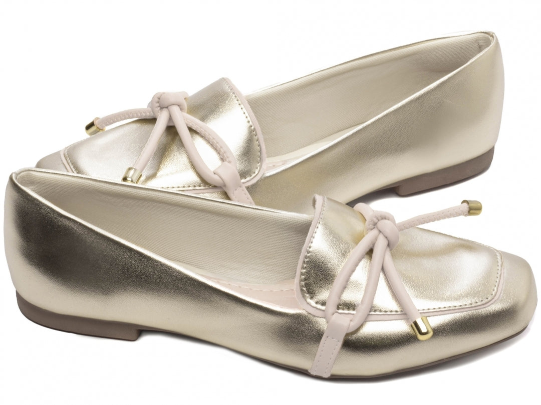 Mocassim Feminino Rasteiro – Conforto, Estilo e Elegância em Cada Passo