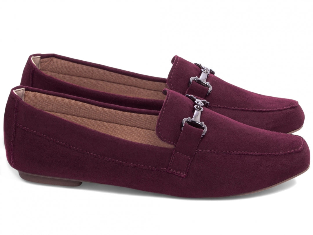 Mocassim Feminino Camurça Marsala – Conforto, Estilo e Elegância no Dia a Dia