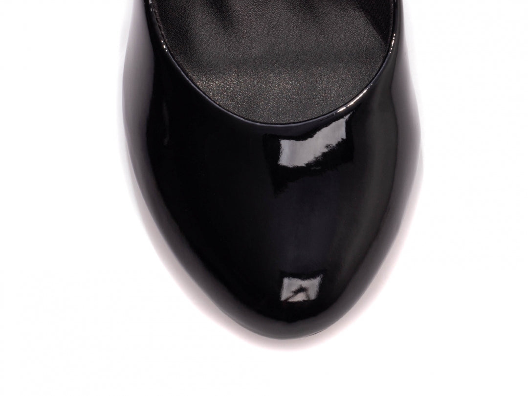 Scarpin Verniz Bico Redondo com Salto Bloco 7,5cm