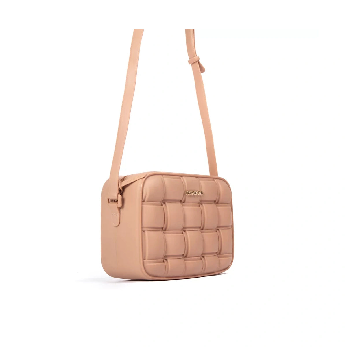 Bolsa Moleca Trançada – Sofisticação e Leveza no Estilo Transversal