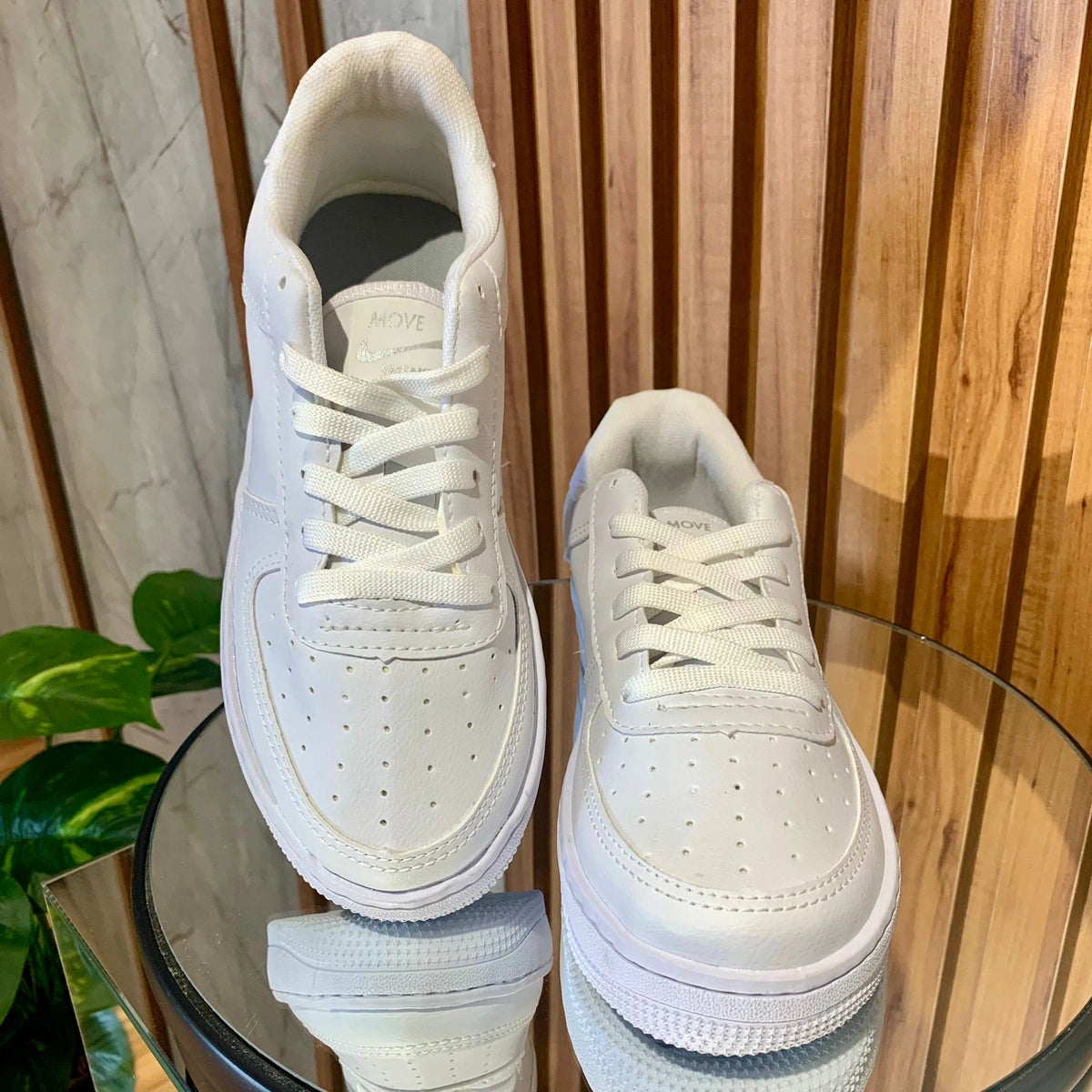 Tênis Force Classic Sneaker – Branco, Casual e Estiloso | UnicStep