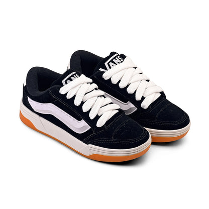 Tênis Vans Hylane – Estilo Versátil e Conforto no Dia a Dia