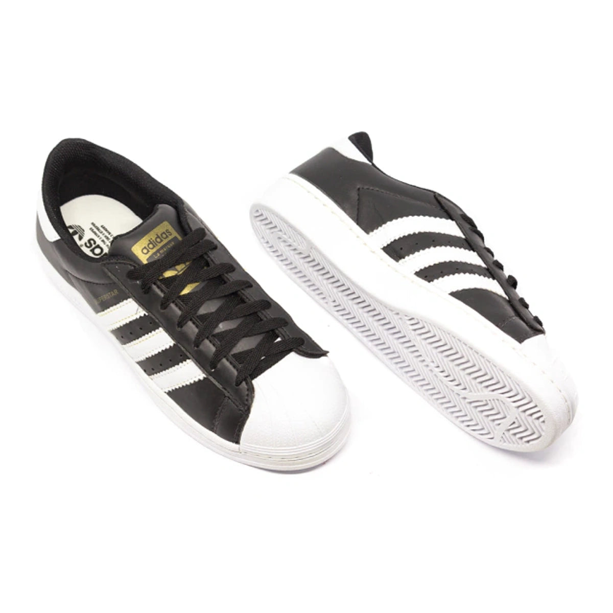 Tênis Adidas Superstar – Ícone Clássico e Atemporal