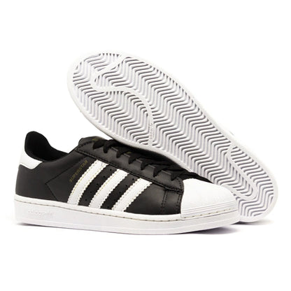 Tênis Adidas Superstar – Ícone Clássico e Atemporal