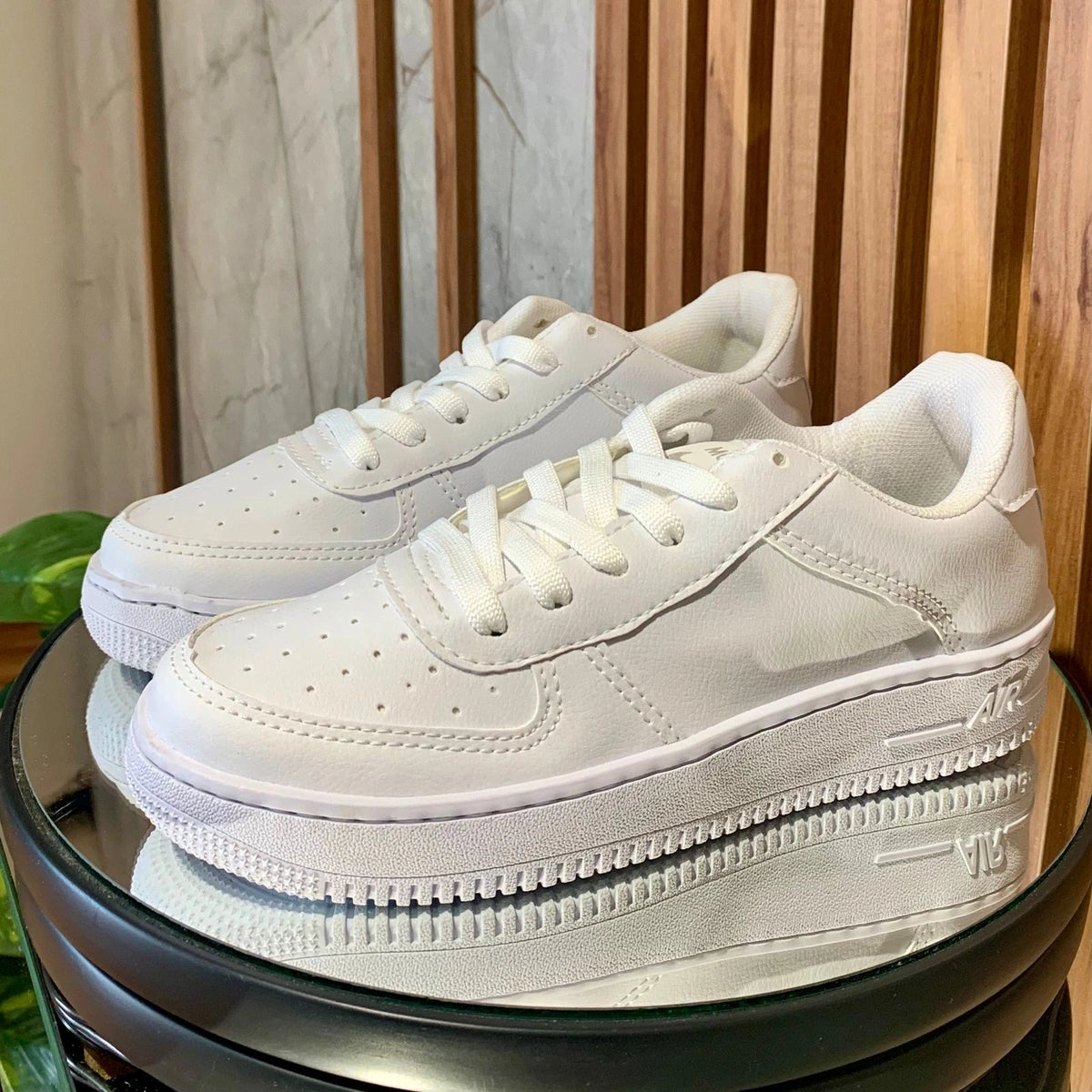 Tênis Force Classic Sneaker – Branco, Casual e Estiloso | UnicStep