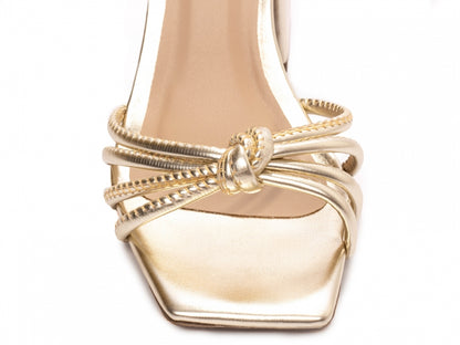 Sandália Feminina Elegante de Salto Grosso com Nó Frontal