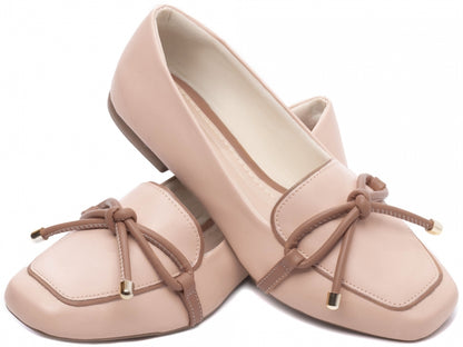 Mocassim Feminino Rasteiro – Conforto, Estilo e Elegância em Cada Passo