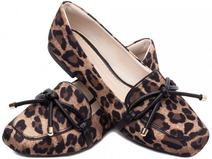 Mocassim Feminino Rasteiro – Conforto, Estilo e Elegância em Cada Passo