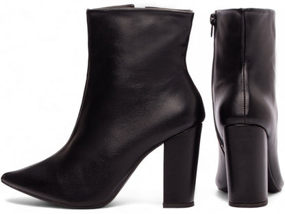 Bota Feminina Cano Curto Salto Alto – Elegância e Conforto no Dia a Dia
