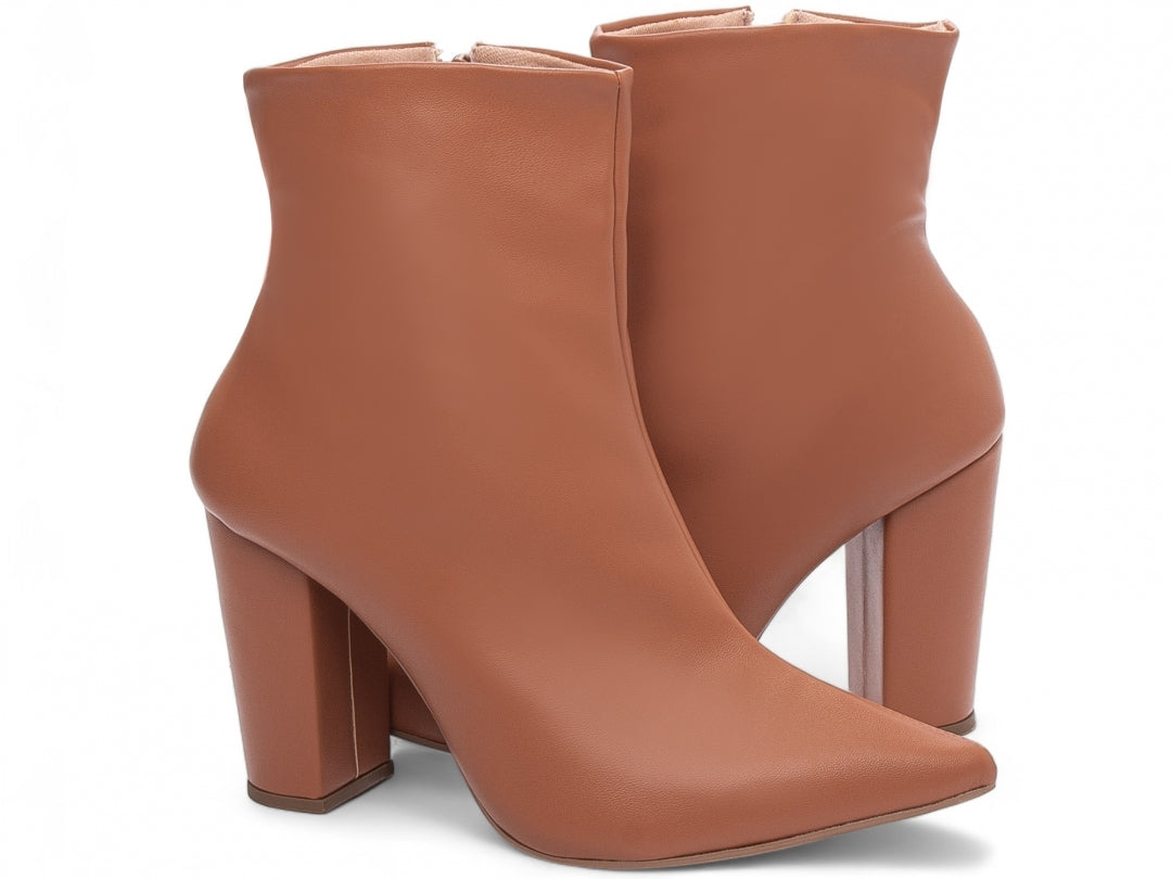 Bota Feminina Cano Curto Salto Alto – Elegância e Conforto no Dia a Dia