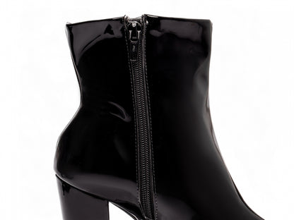 Bota Feminina Cano Curto Salto Alto – Elegância e Conforto no Dia a Dia