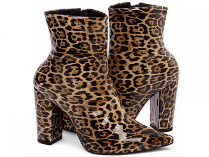 Bota Feminina Cano Curto Salto Alto – Elegância e Conforto no Dia a Dia