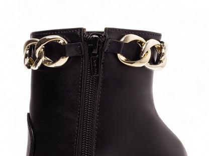 Bota Feminina Preta Cano Médio Bico Fino Elegante Moderna