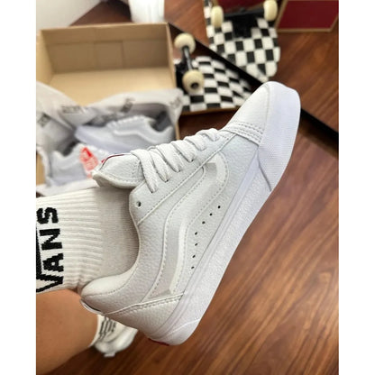 Tênis Knu Skool Style – Chunky, Urbano e Confortável