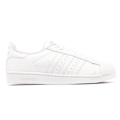Tênis Adidas Superstar – Ícone Clássico e Atemporal
