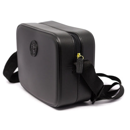Bolsa Moleca Quadrada – Modernidade e Praticidade em Cada Traço